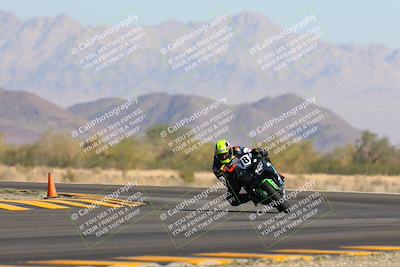 media/Nov-06-2022-SoCal Trackdays (Sun) [[208d2ccc26]]/Turn 14 (930am)/